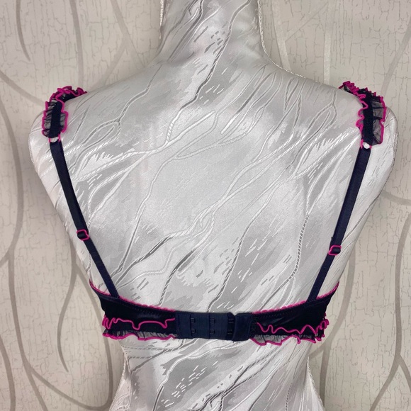🌷 La SENZA 🌷 Black Bra with Pink Ruffle Frill Accents & Ribbon Bow - Picture 6 of 11